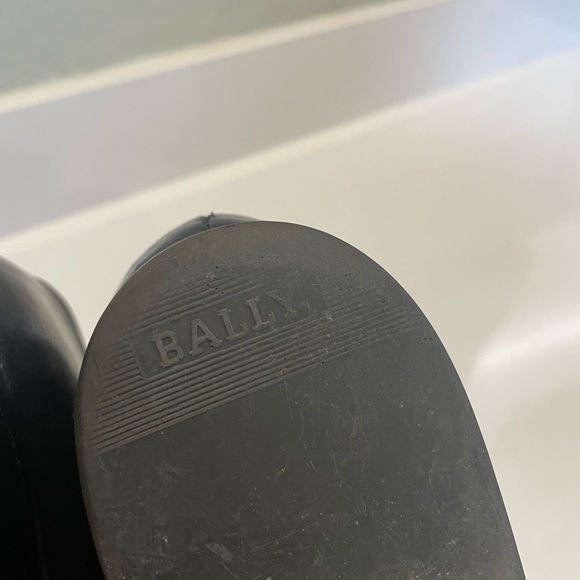 Bally of Switzerland vintage black leather loafers main image 8